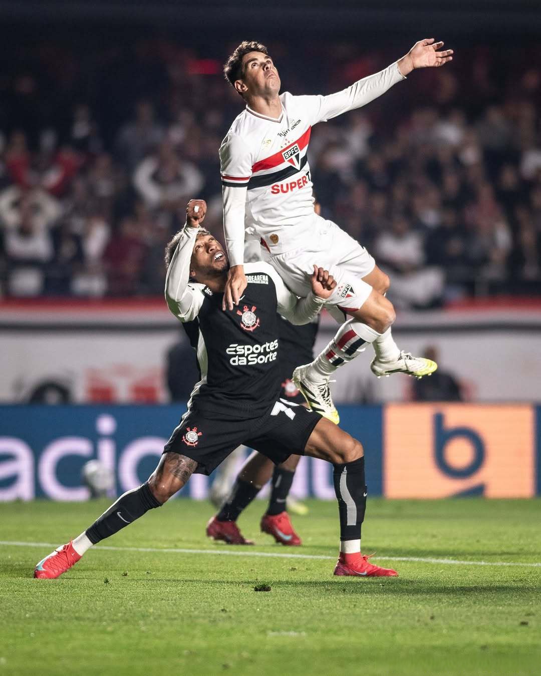 开云APP-台湾拜仁慕尼黑队踢出全面战术，取得胜利