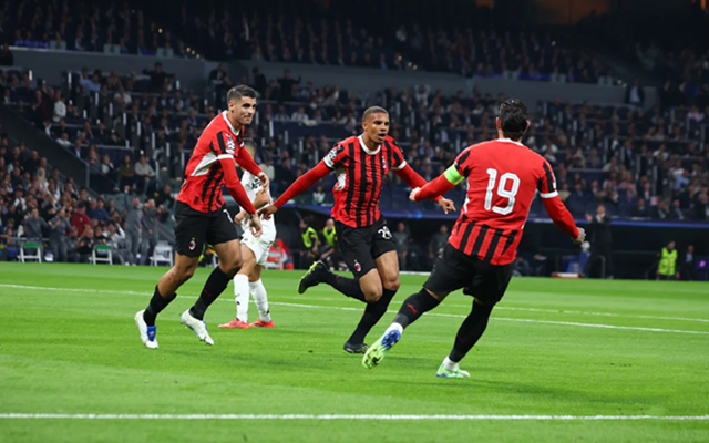 开云-那不勒斯客场负于AC米兰，遭遇不利情况